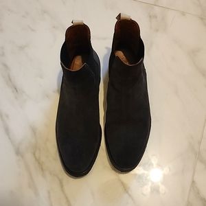 Chelsea boots